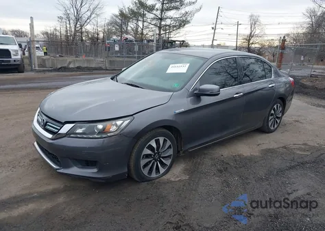 2015 Honda Accord Hybrid from USA, damaged, VIN 1HGCR6F31FA005770